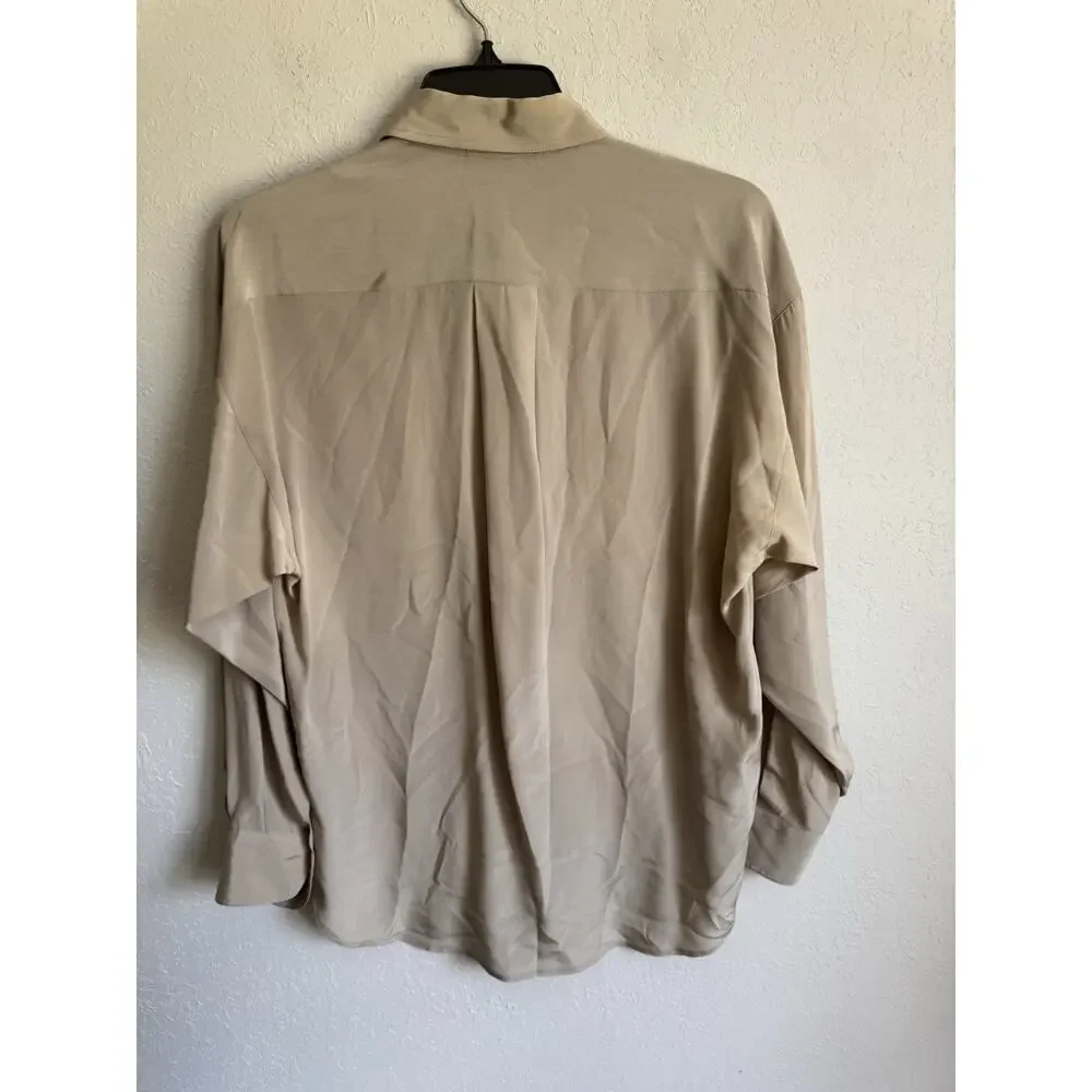 SR Shillito Rikes Biege Silk Button Down Blouse Womens 8 (40) Italian Vintage